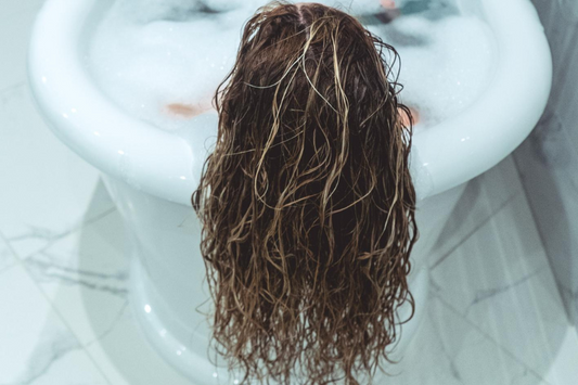 The impact of hard water on wavy hair
